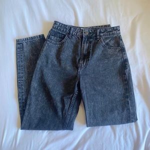 Black Bershka Mom Jeans🖤